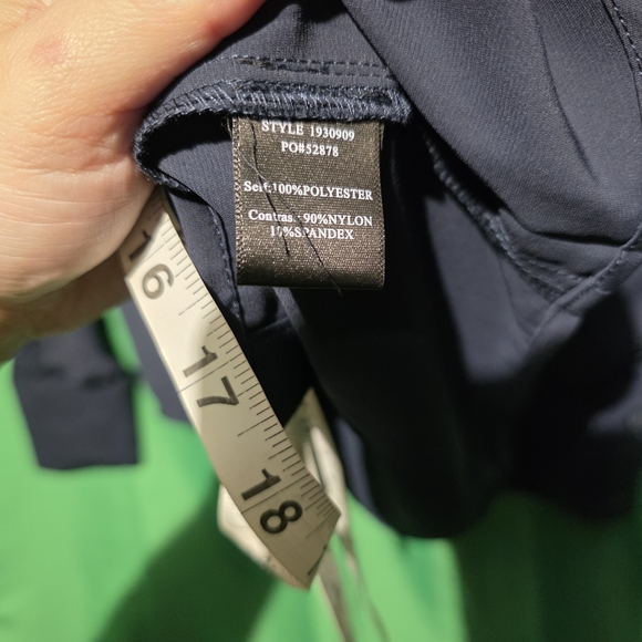 Current Air NWT Elegant Navy Lace Sleeve Women's Top Size Medium PTP 20 - Picture 4 of 4